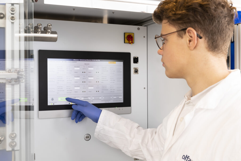 VOC emission test chamber rack system (15)